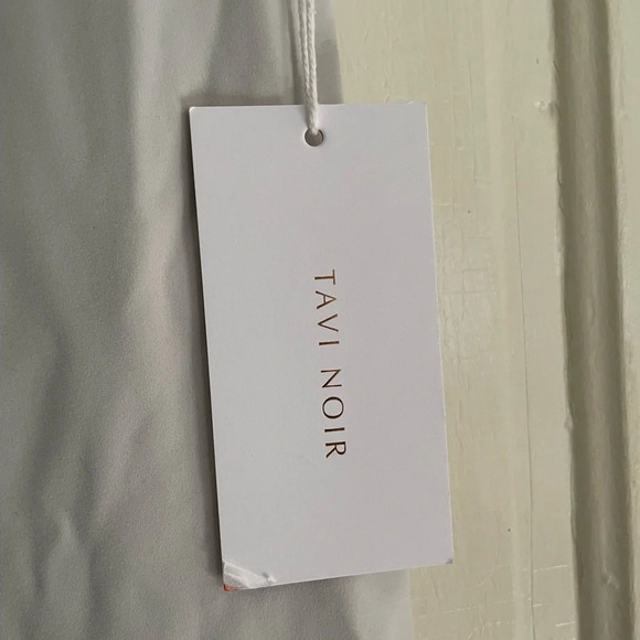 NEW! Tavi Noir Light Gray High Waisted Silky Soft Leggings The Handle Bar - Picture 5 of 8